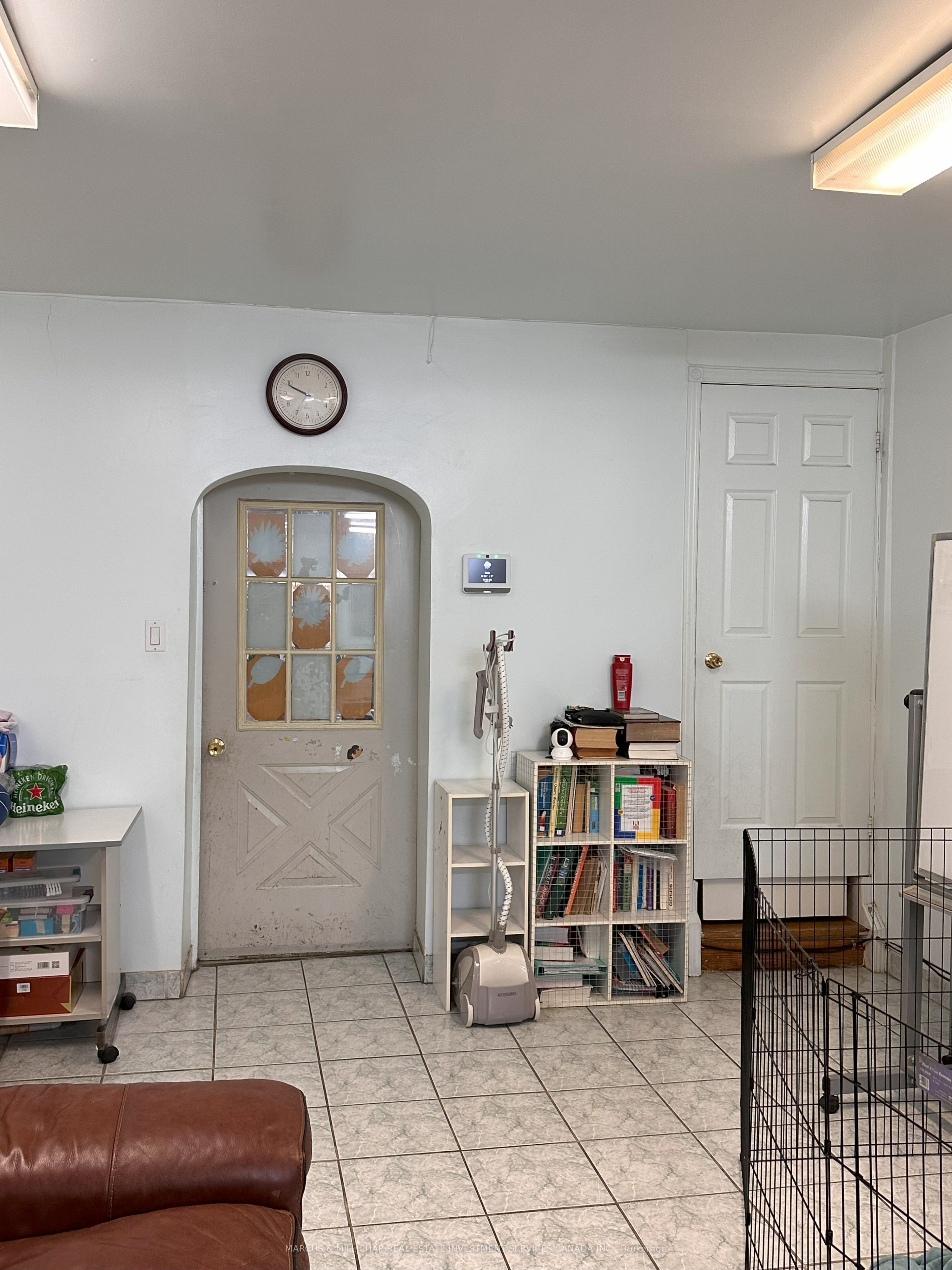 1452 Queen Street W