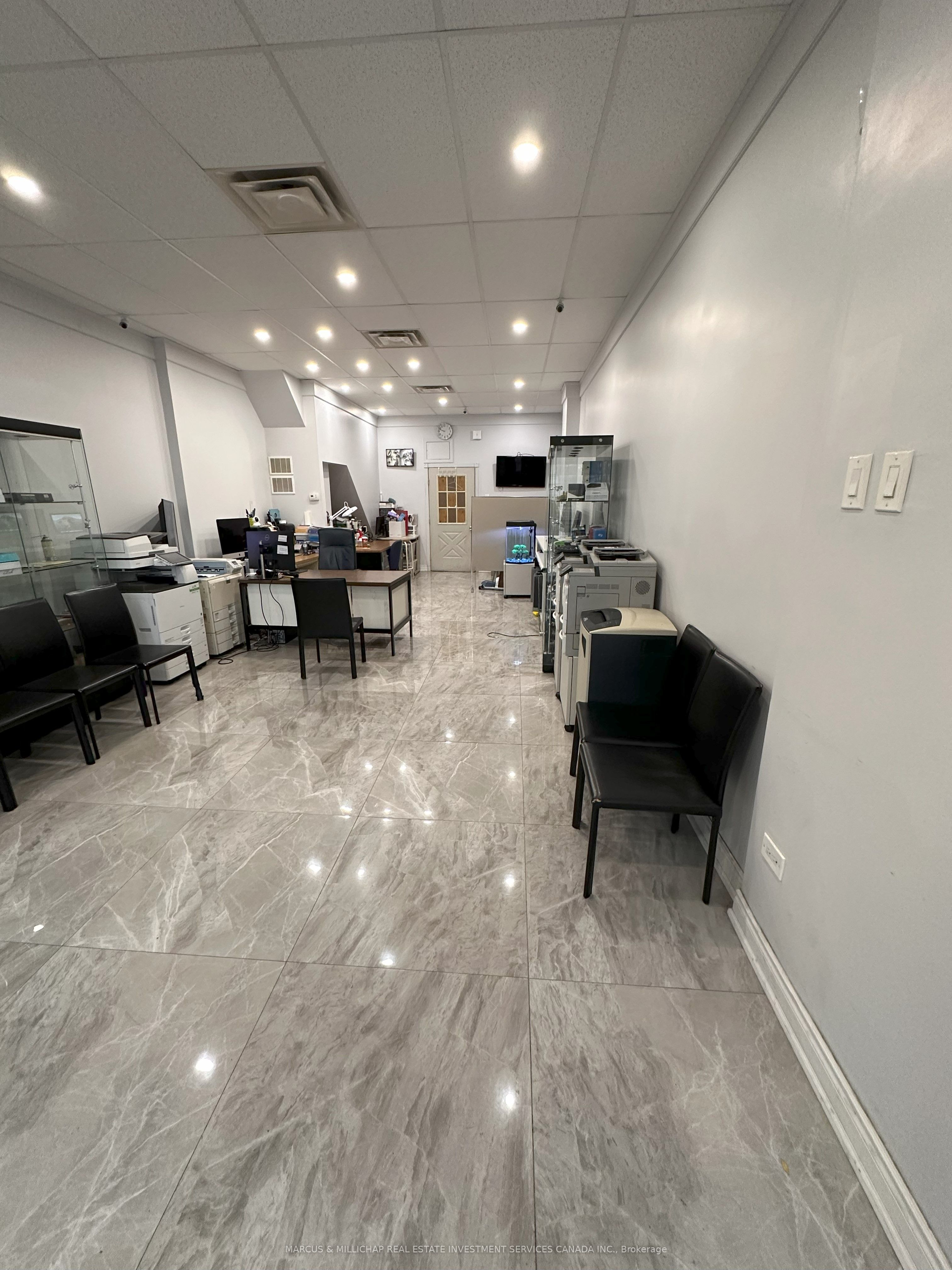 1452 Queen Street W