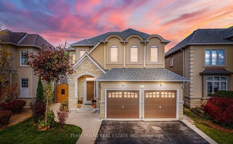 7 Sorbonne Drive UPPER Brampton ON L6P 1W5