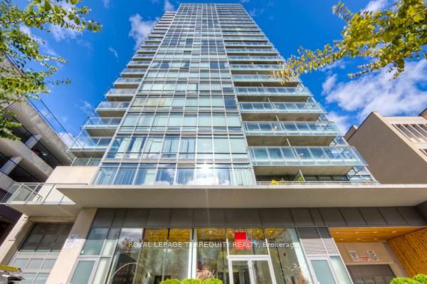 Photo of 22 Wellesley Street E #708, Toronto, ON M4Y 1G3 (MLS # C13715362)