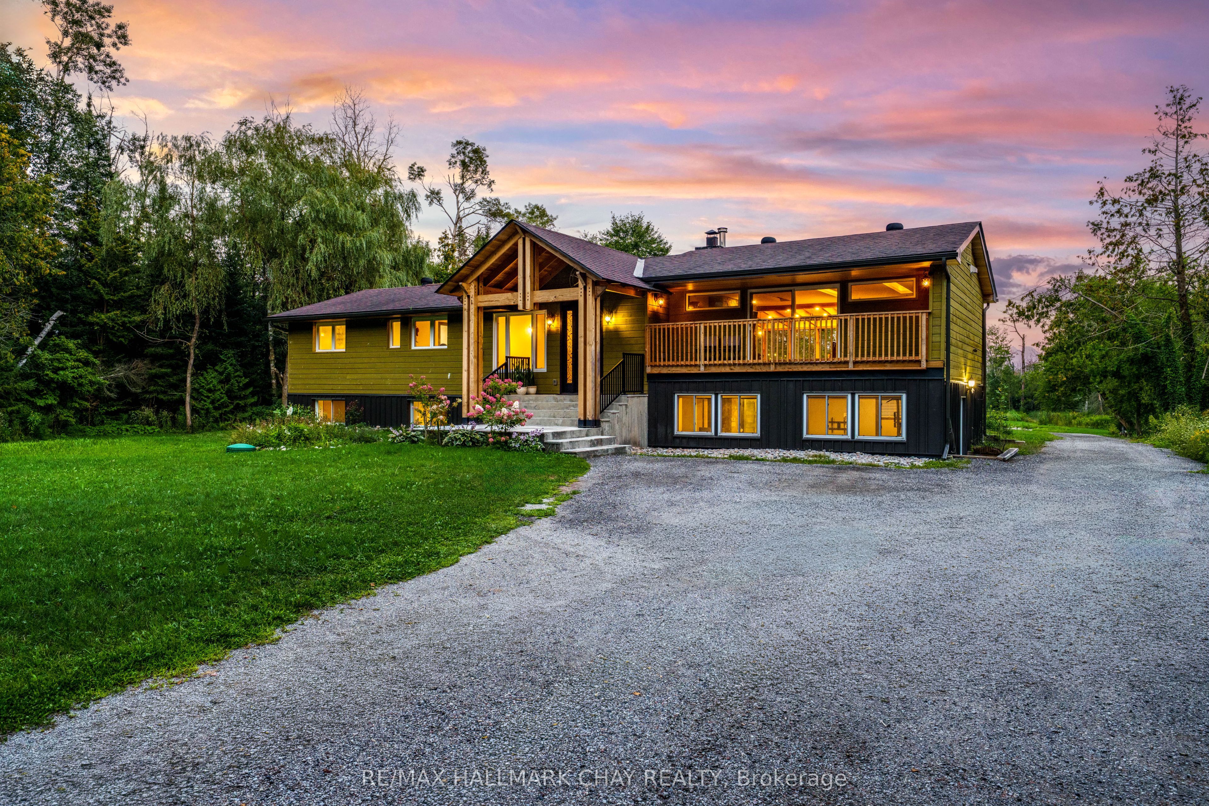 1507 Hendrie Road
