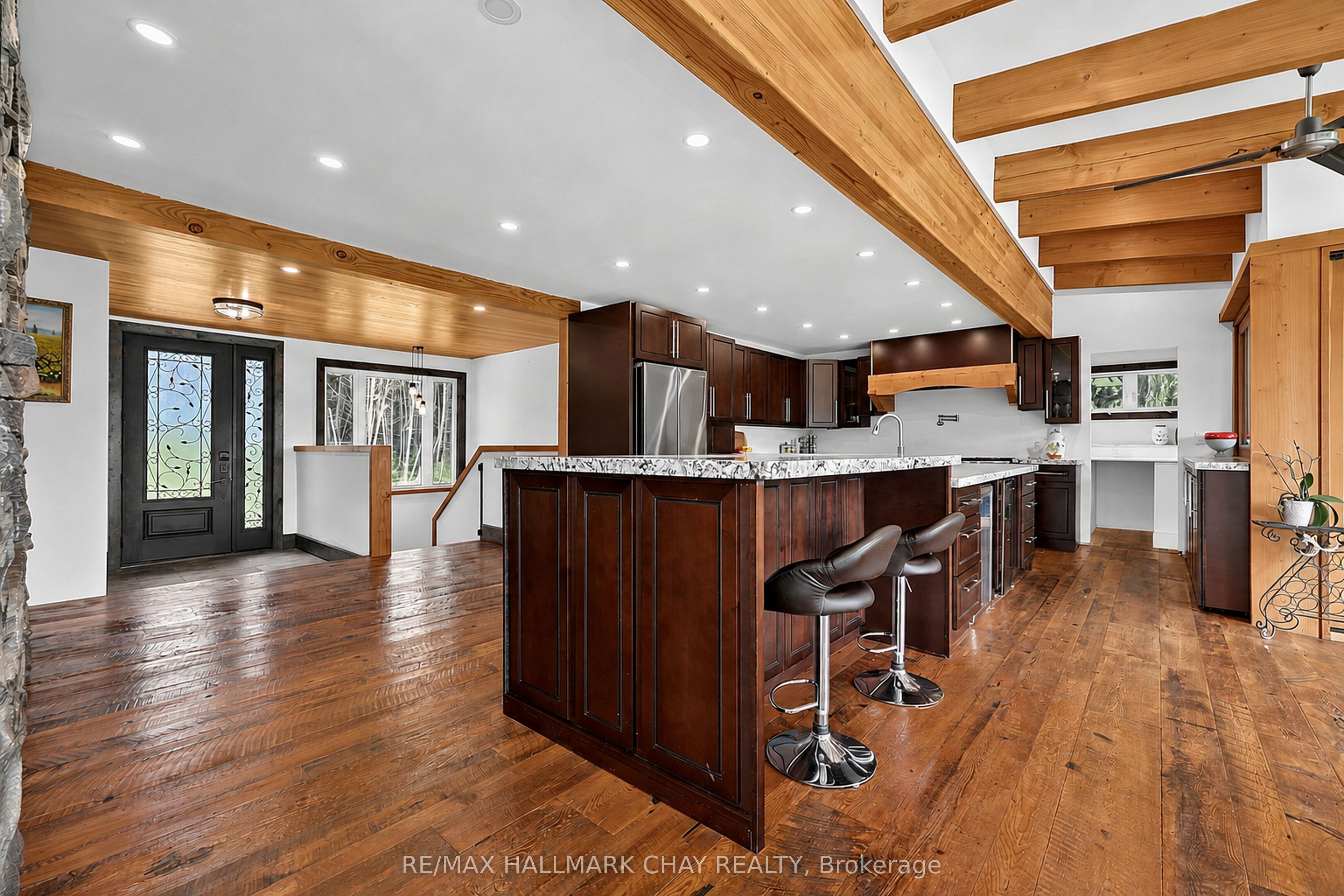 1507 Hendrie Road