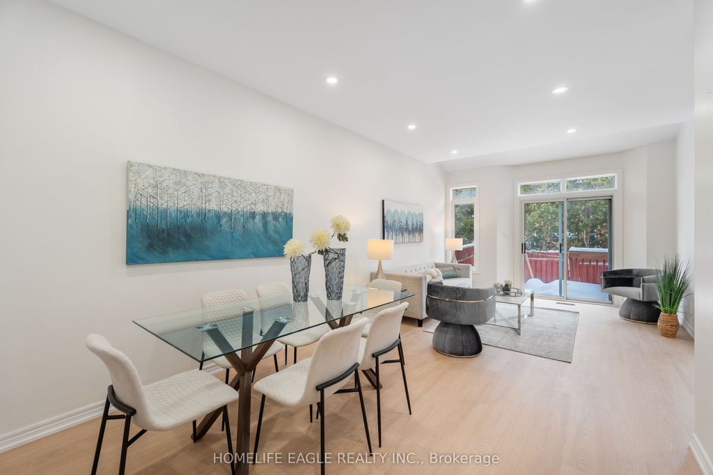 Photo of 74 Cameo Drive, Richmond Hill, ON L4S 2C1 (MLS # N12829164)