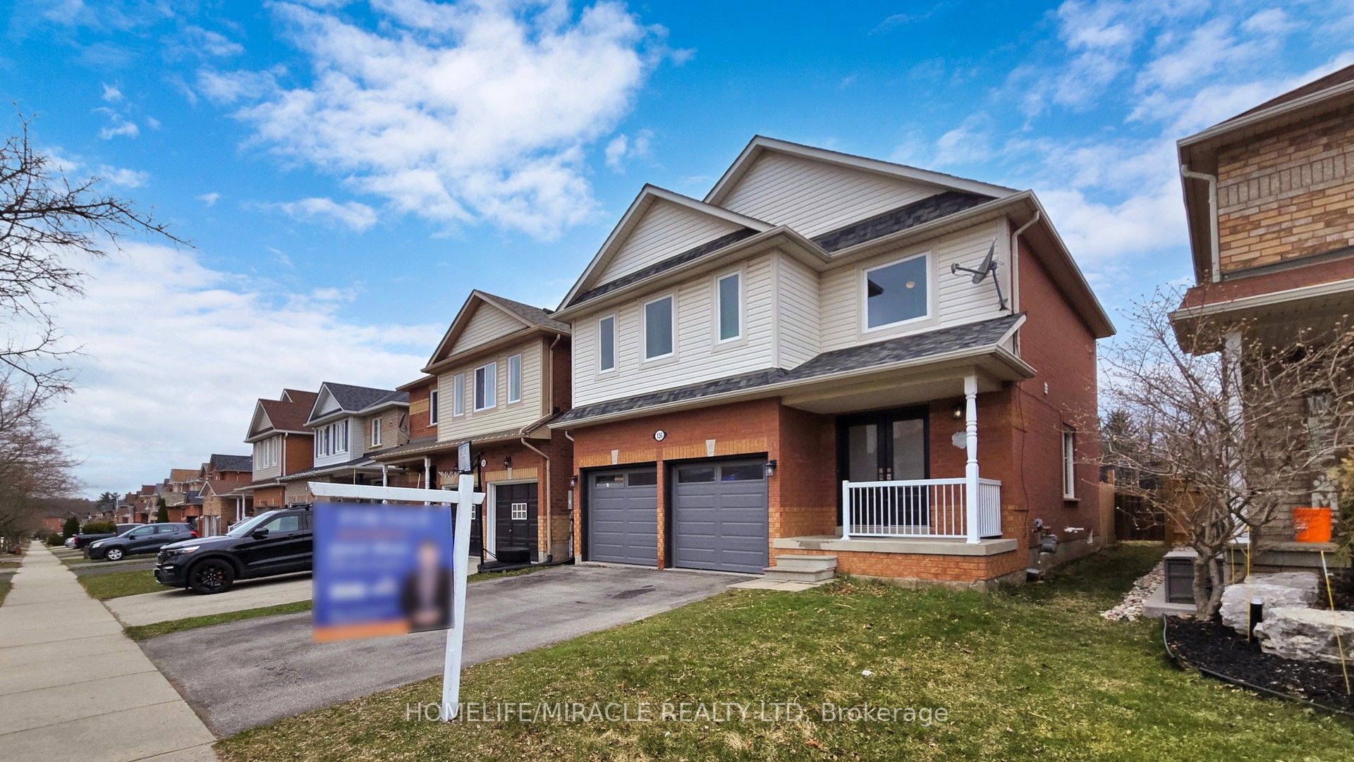 126 Mowat Crescent