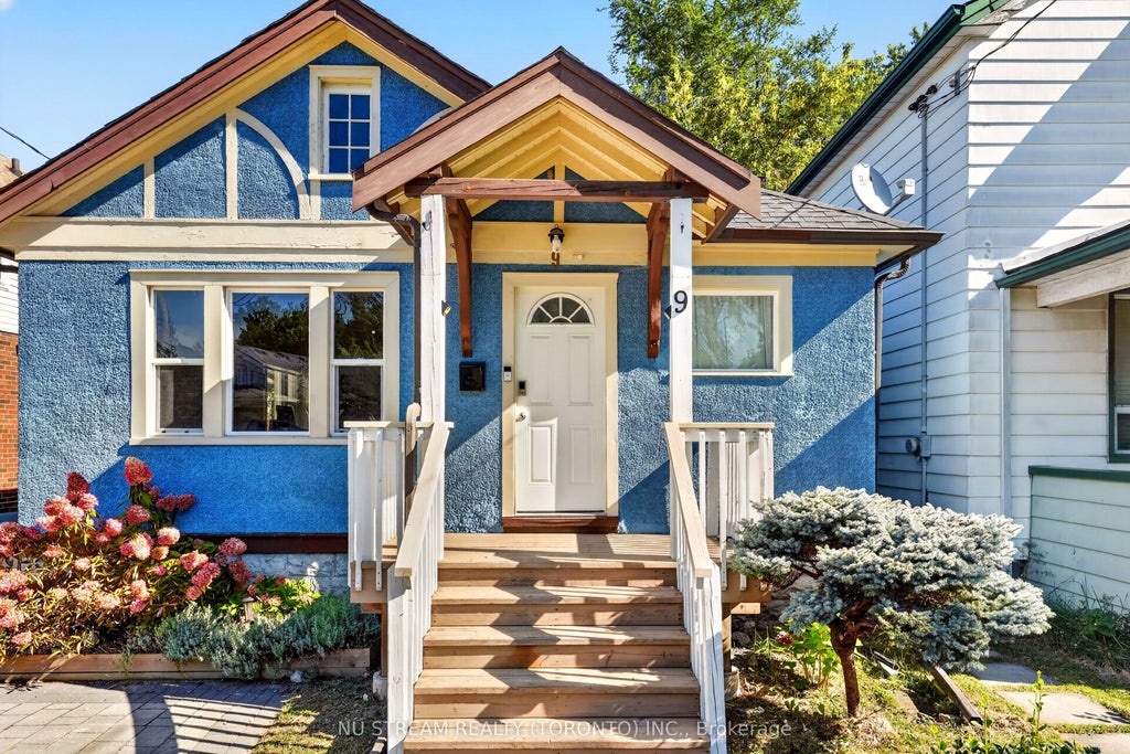 Photo of 9 Manning Street, St. Catharines, ON L2R 5Z4 (MLS # X13845714)