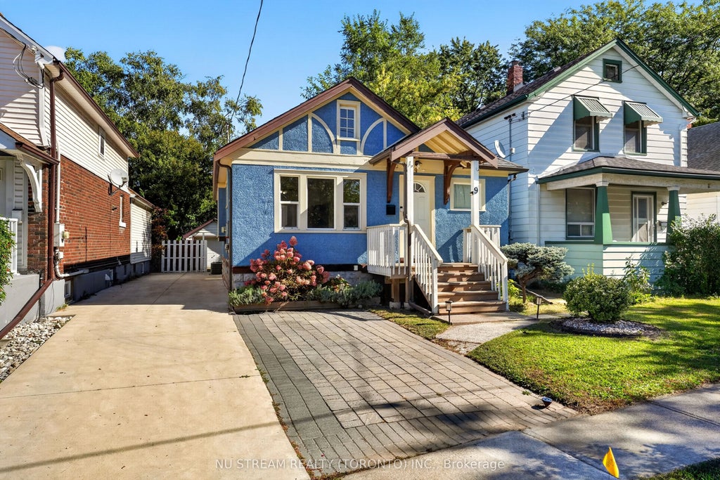 Photo of 9 Manning Street, St. Catharines, ON L2R 5Z4 (MLS # X13845714)
