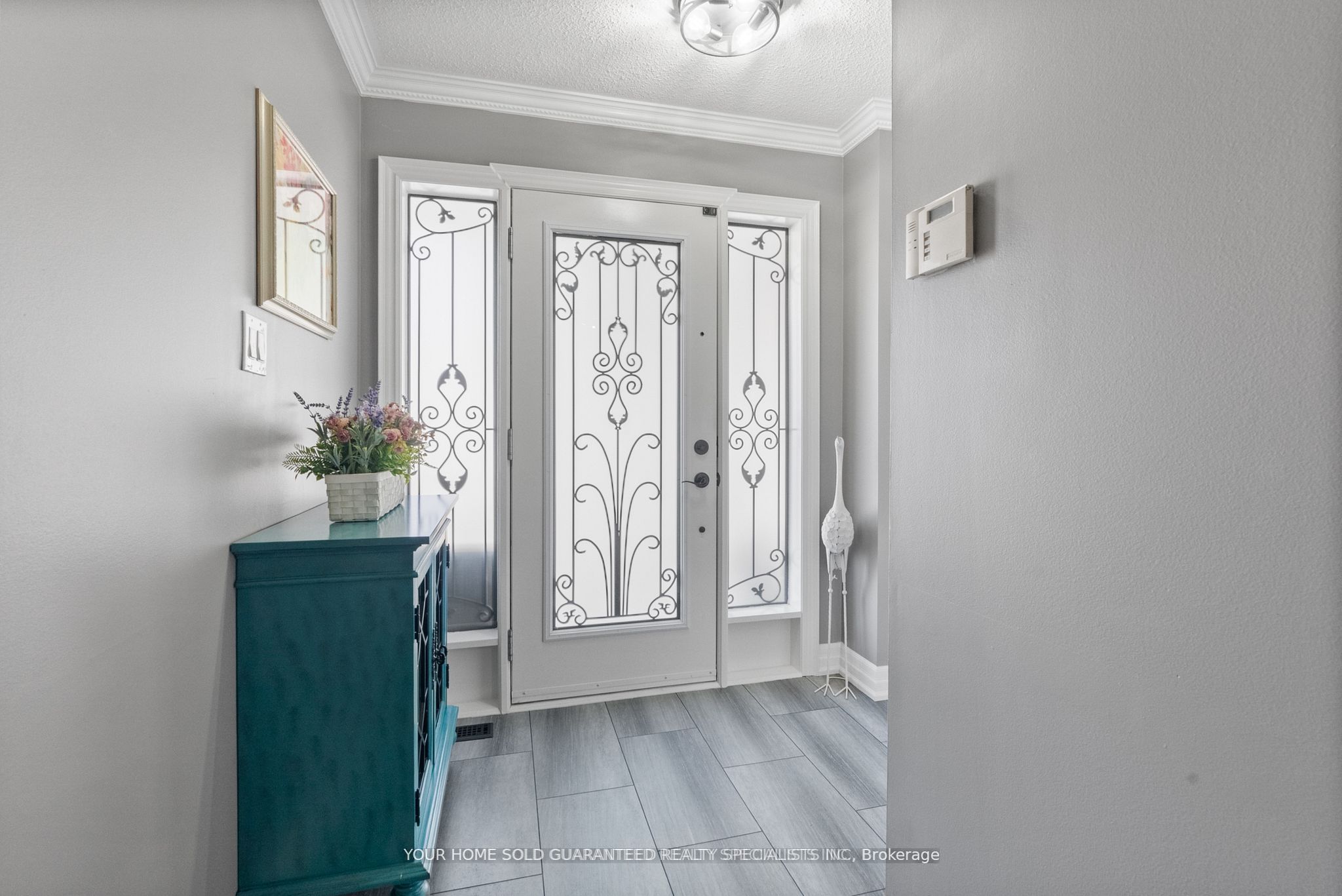 77 Beaverbrook Crescent