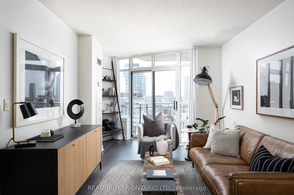 Photo of 255 Richmond Street E #1416, Toronto, ON M5A 4T7 (MLS # C13610738)