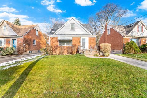 Photo of 35 Westleigh Crescent, Toronto, ON M8W 3Z6 (MLS # W12607190)