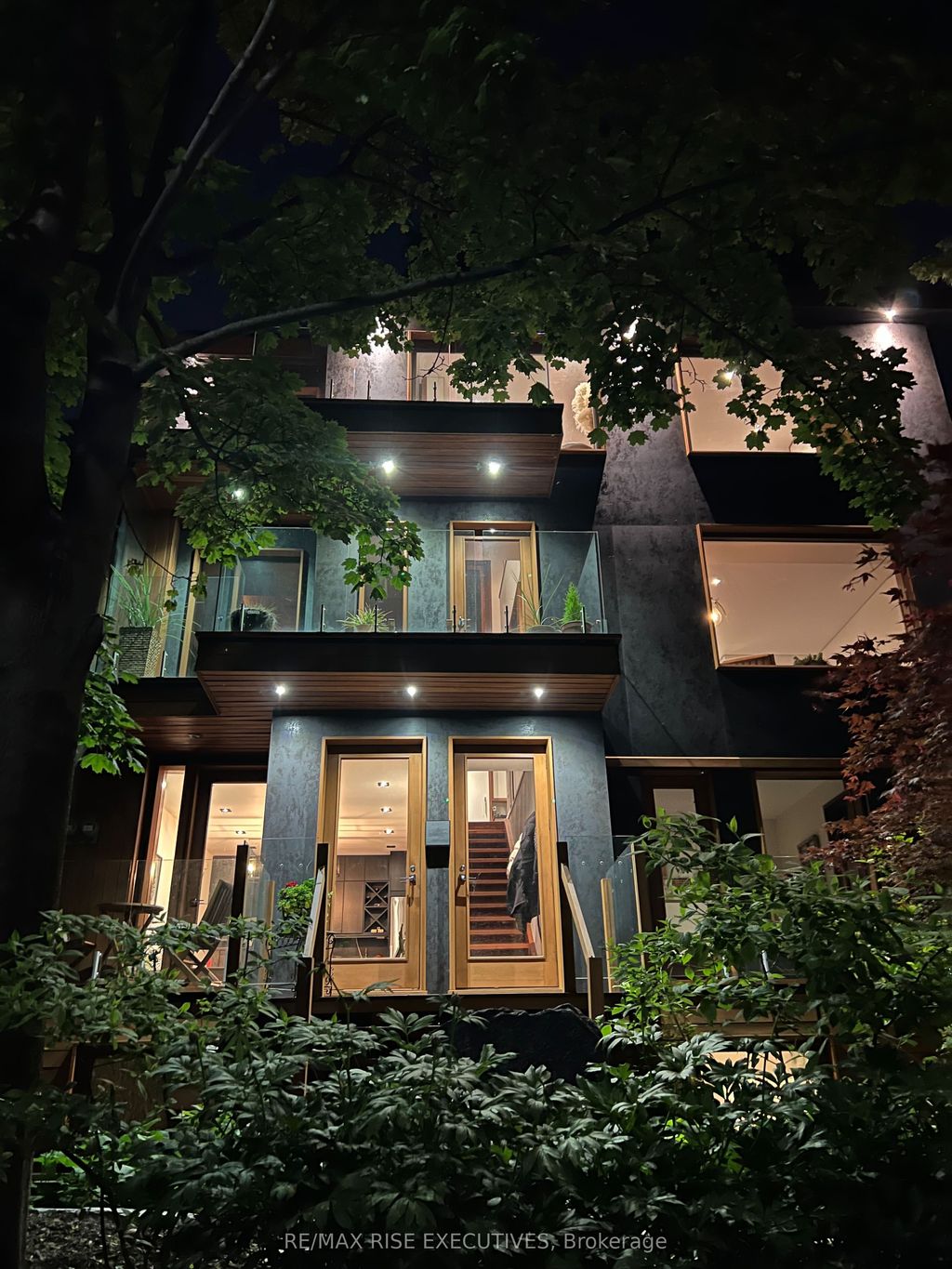 Photo of 32 Regal Road, Toronto, ON M6H 2J7 (MLS # C12995066)