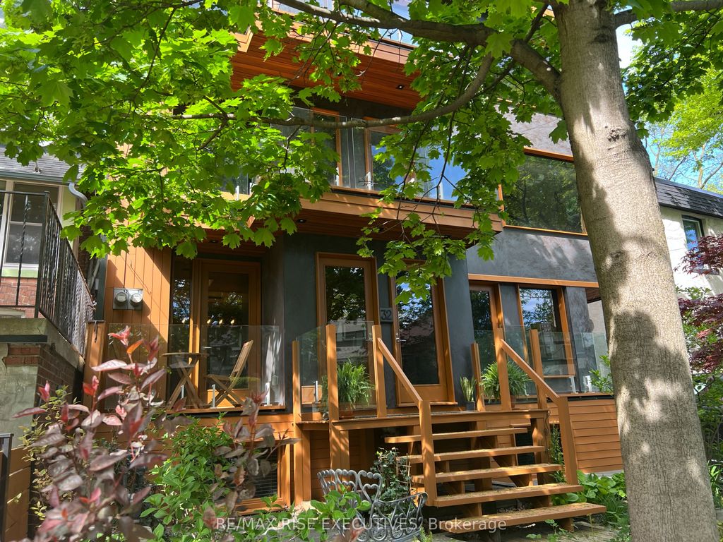 Photo of 32 Regal Road, Toronto, ON M6H 2J7 (MLS # C12995066)