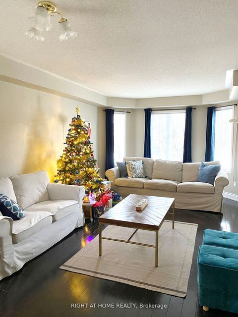 2346 Bankside Drive Mississauga ON L5M 6E2