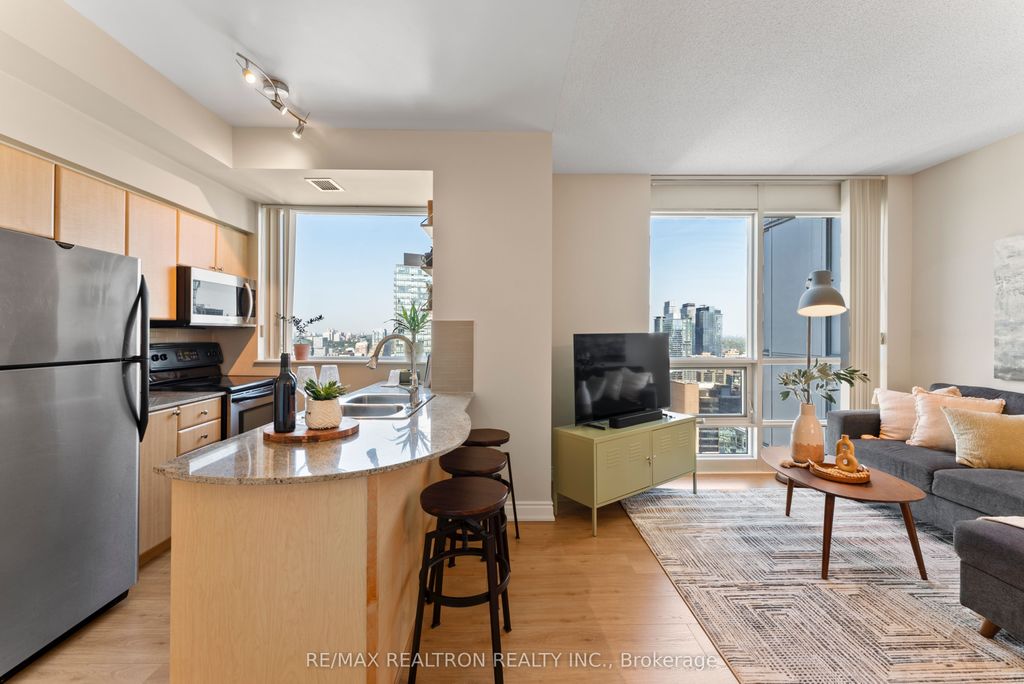 Photo of 763 Bay Street #4609, Toronto, ON M5G 2R3 (MLS # C12449531)