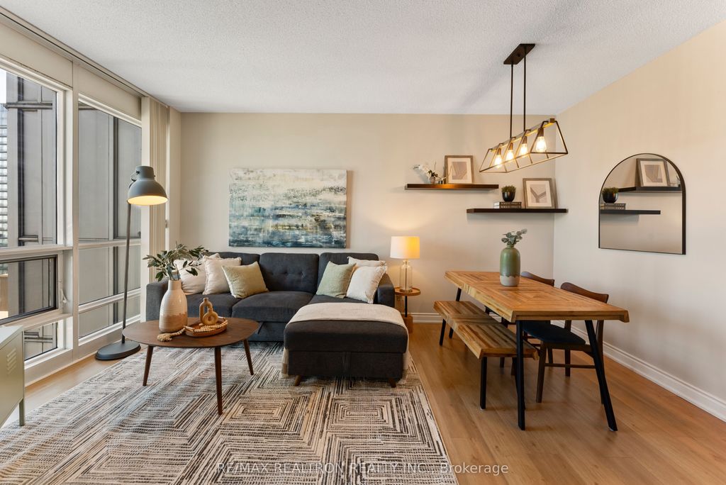 Photo of 763 Bay Street #4609, Toronto, ON M5G 2R3 (MLS # C12449531)
