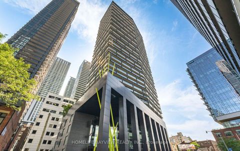 Photo of 125 Peter Street #906, Toronto, ON M5V 0M2 (MLS # C12662204)