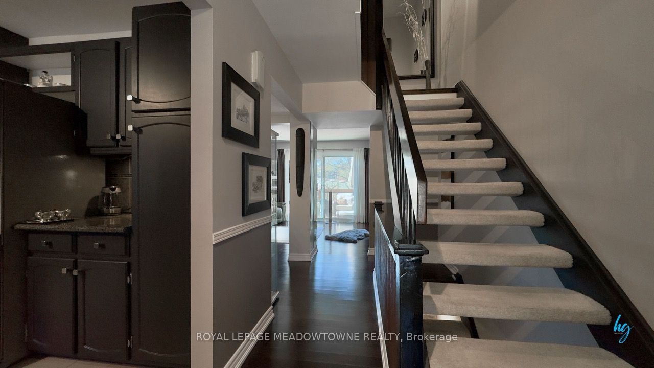 6855 Glen Erin Drive 14