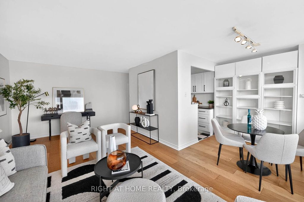 Photo of 74 Spadina Road #701, Toronto, ON M5R 2T5 (MLS # C12870750)