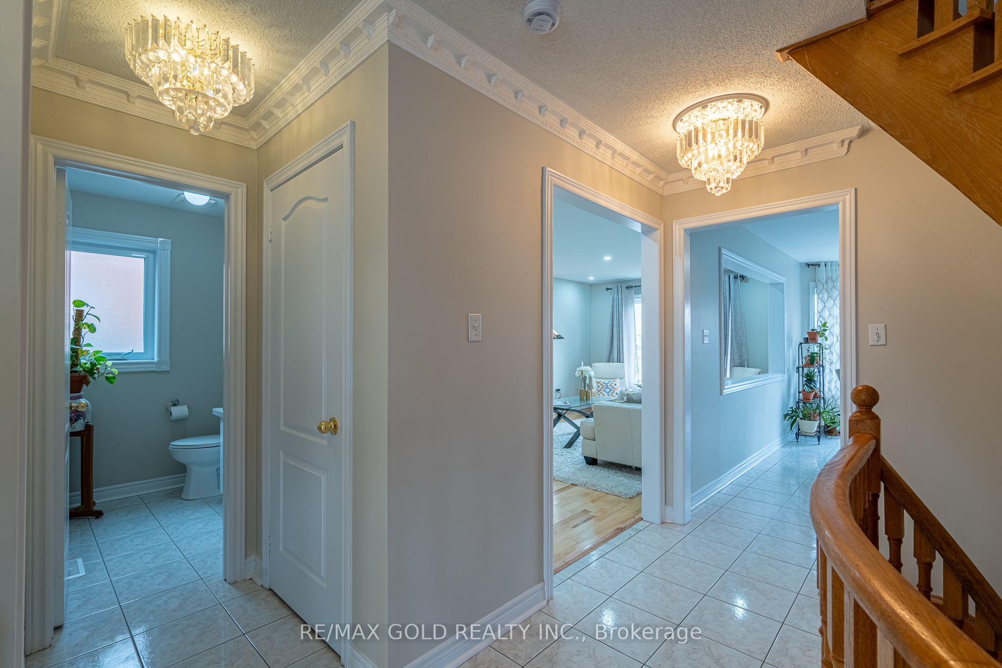 1 Sprucelands Avenue