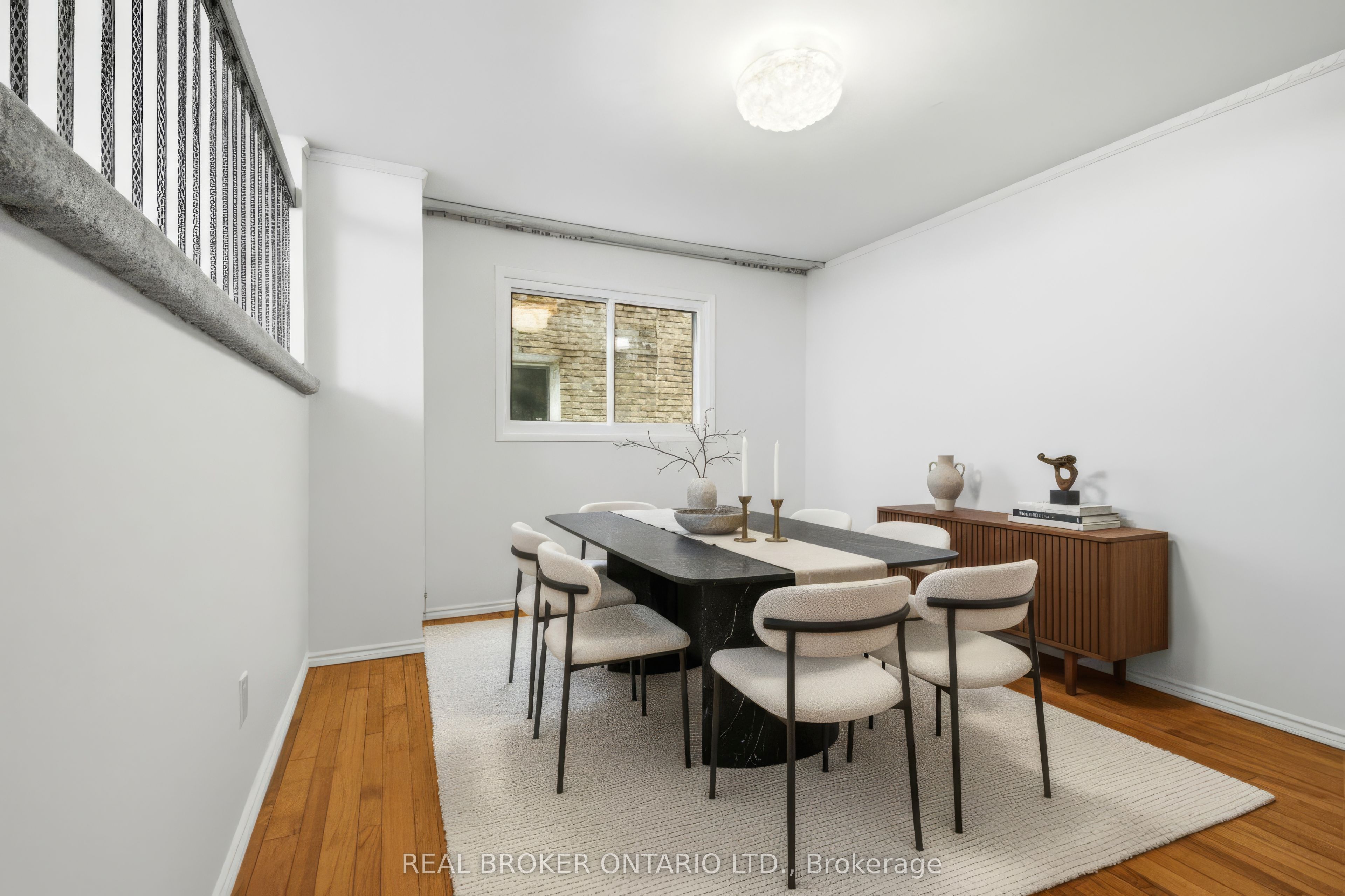 4114 Trapper Crescent