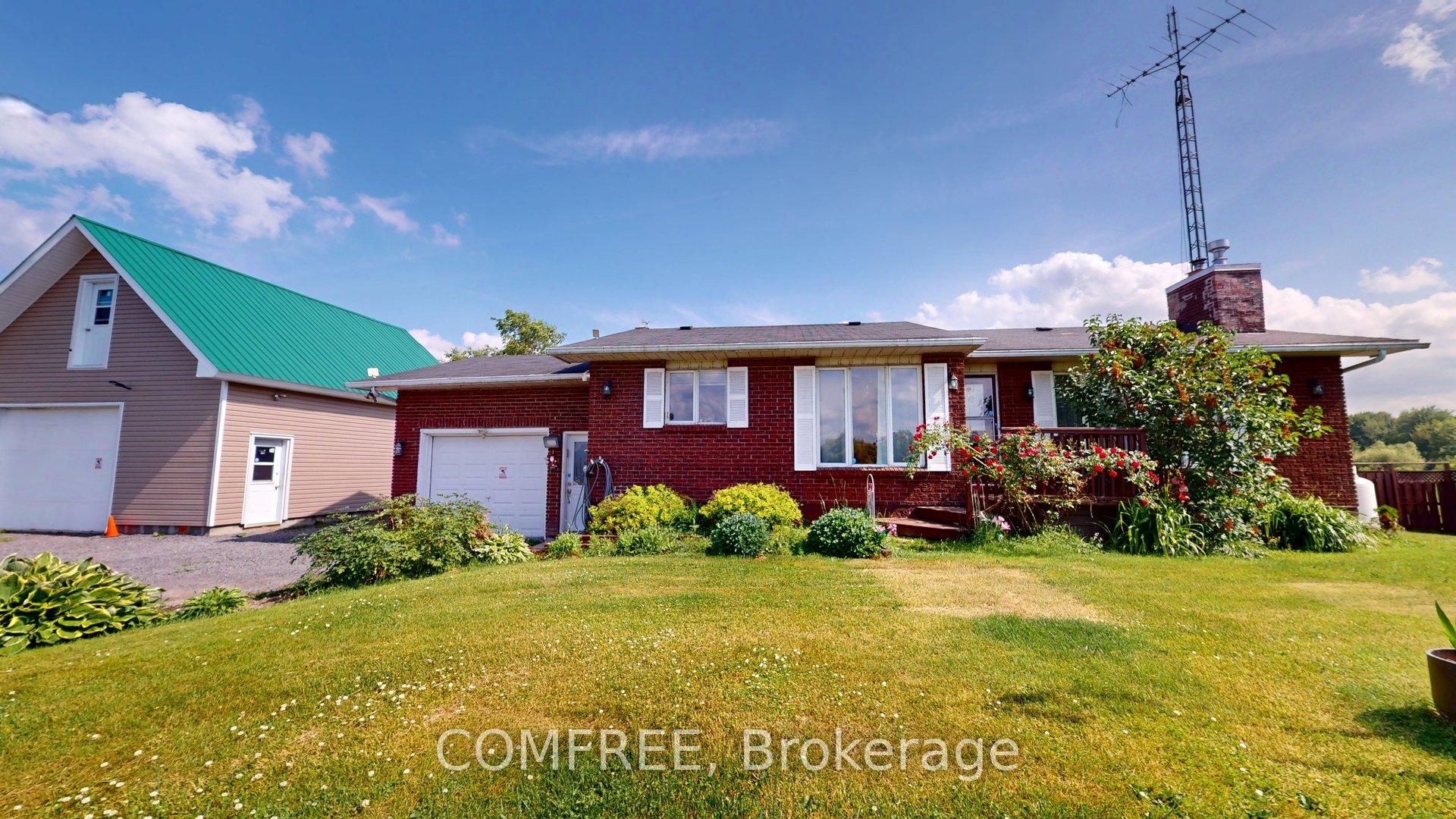 Photo 1 of 25 — 2196 Concession 3 Road, Alfred and Plantagenet, ON K0B 1A0