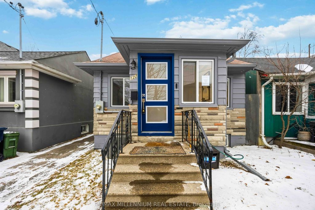 Photo of 122 Twenty Second Street, Toronto, ON M8V 3M4 (MLS # W12662620)