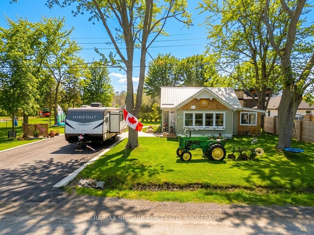 Photo of 3412 Locust Street, Port Colborne, ON L3K 5V3 (MLS # X13081878)