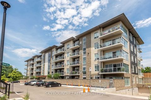 Photo of 16 Markle Crescent #301, Hamilton, ON L9G 0H4 (MLS # X12391495)