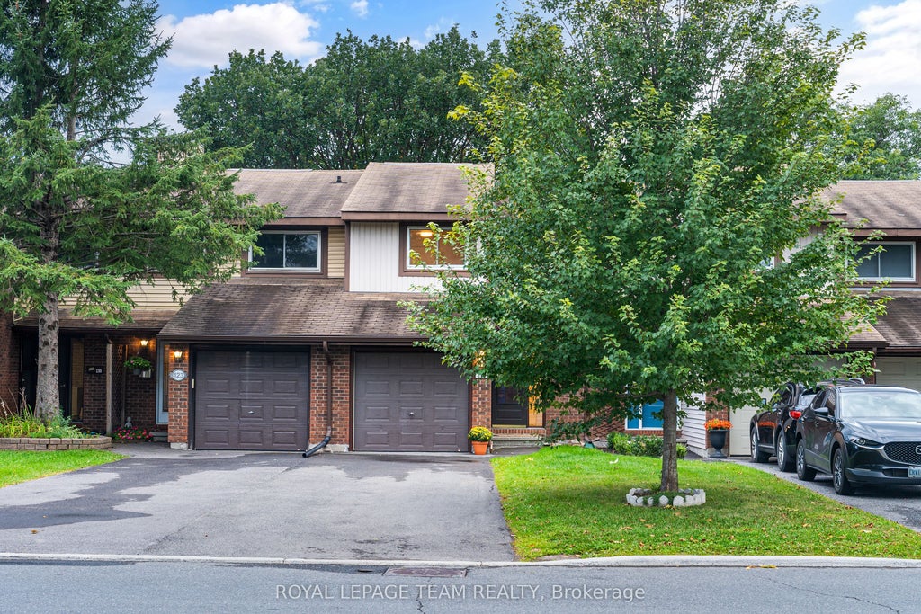 Photo of 121 CASTLEFRANK Road #15, Kanata, ON K2L 2Y1 (MLS # X13816942)