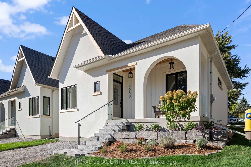 Photo of 281 ELMWOOD Avenue, Fort Erie, ON L0S 1B0 (MLS # X12455695)