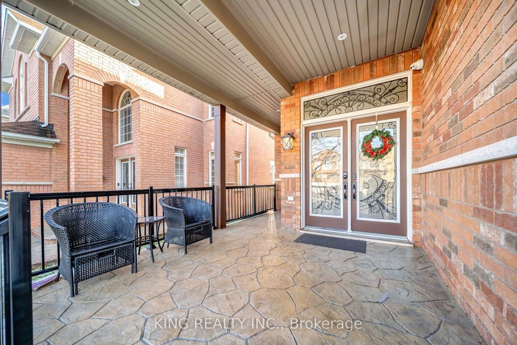 Photo of 14 Seahorse Avenue, Brampton, ON L6V 4P3 (MLS # W12631776)