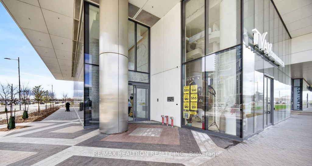 Photo of 950 Portage Parkway #5615, Vaughan, ON L4K 0J7 (MLS # N13093334)
