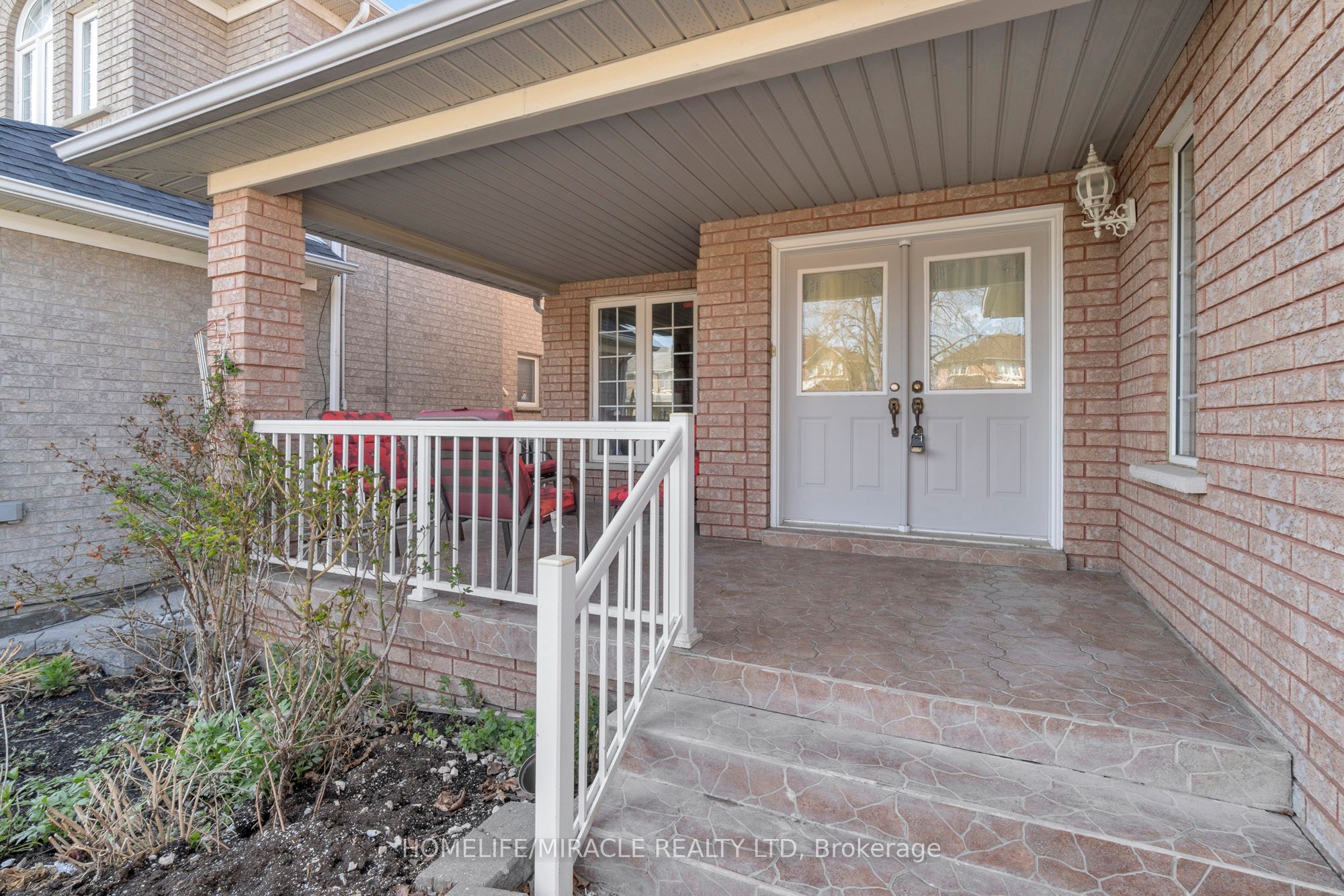 18 Hartwell Gate