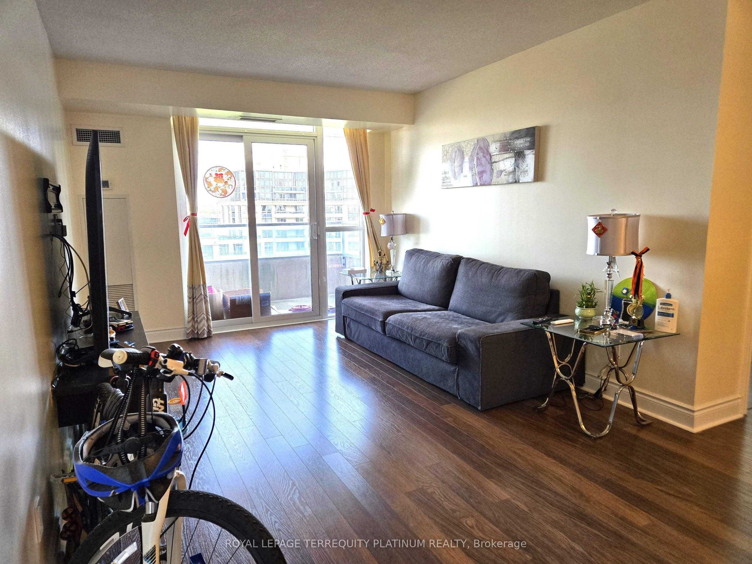 23 Cox Boulevard 1283