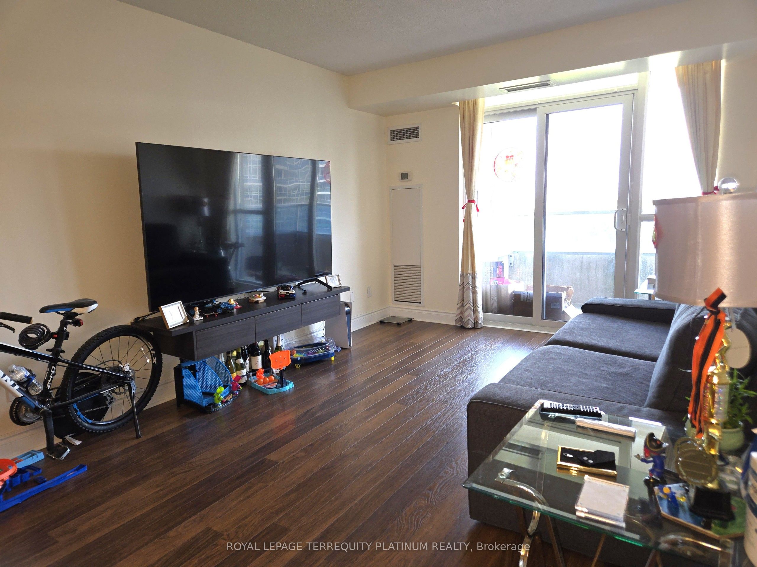 23 Cox Boulevard 1283