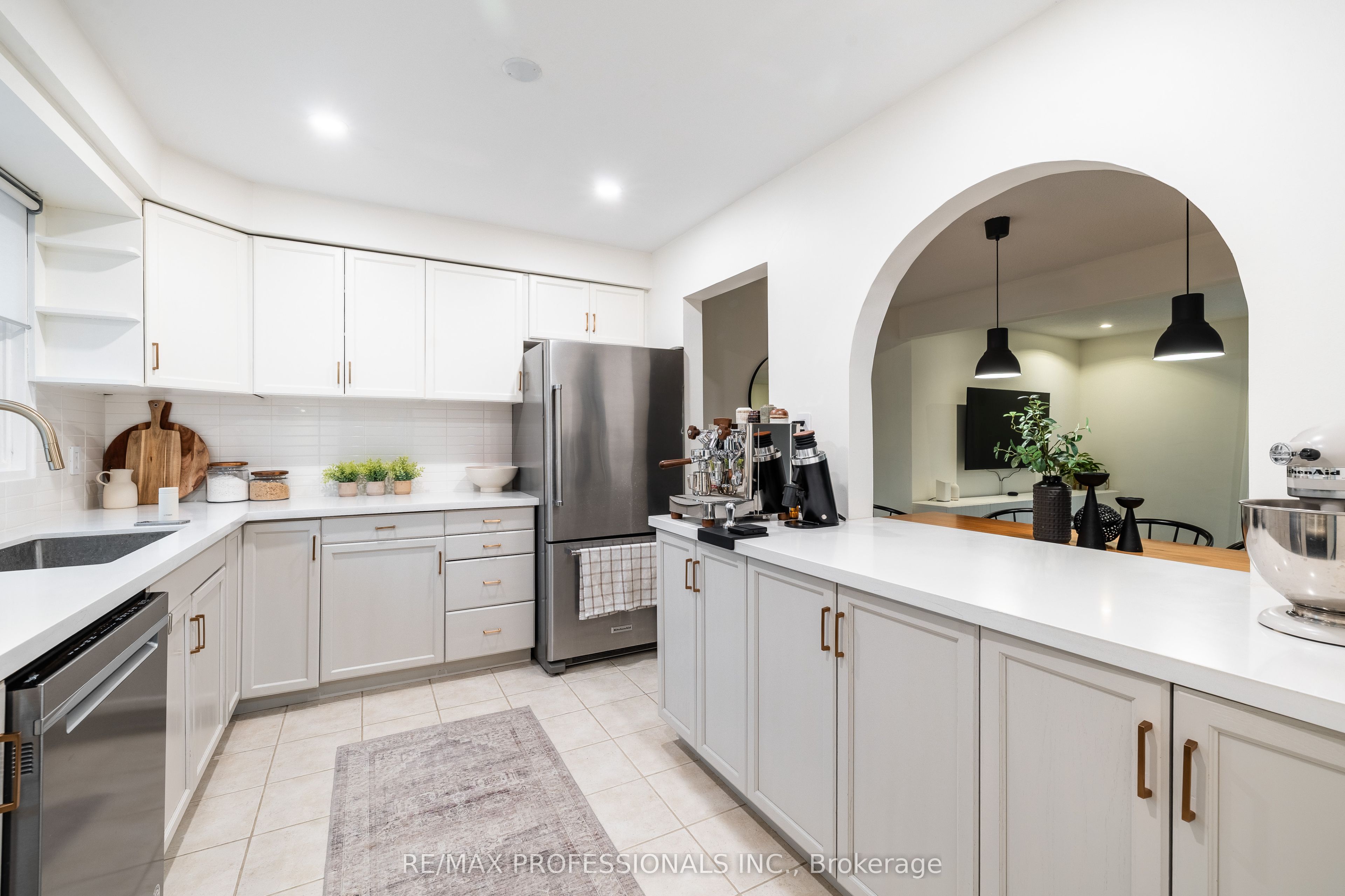 6699 Falconer Drive TH65