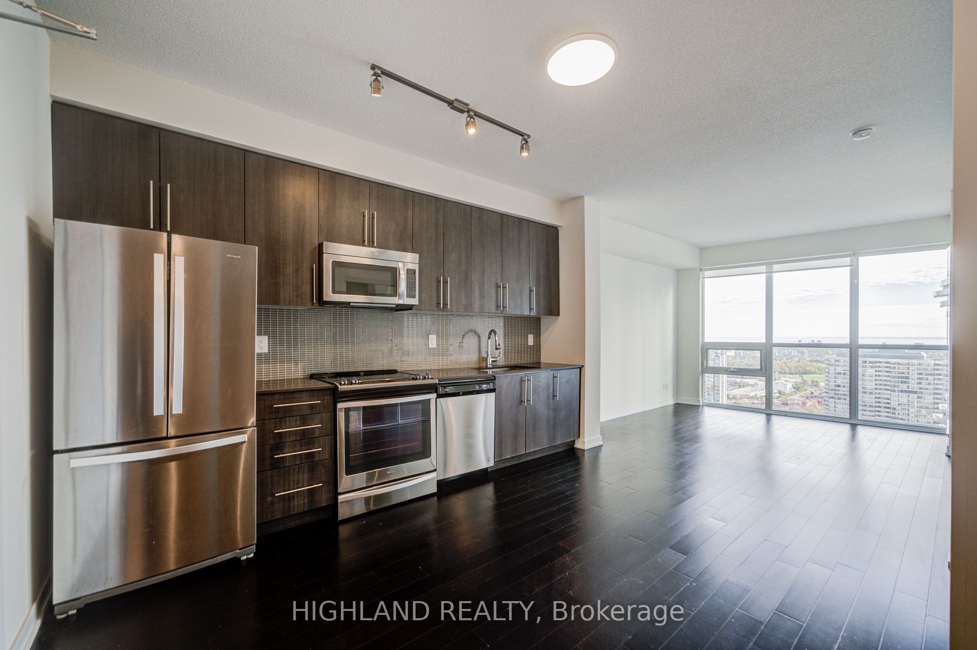 510 Curran Place 2410