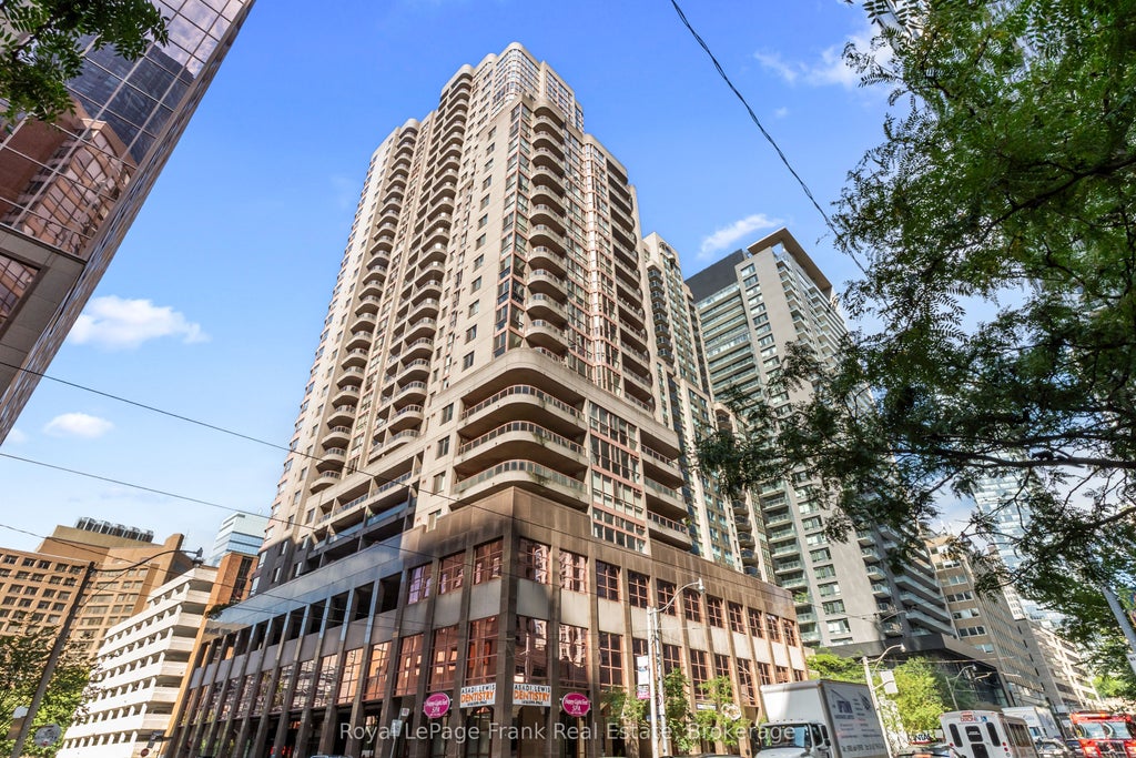Photo of 736 Bay Street #2910, Toronto, ON M5G 2M4 (MLS # C13787390)