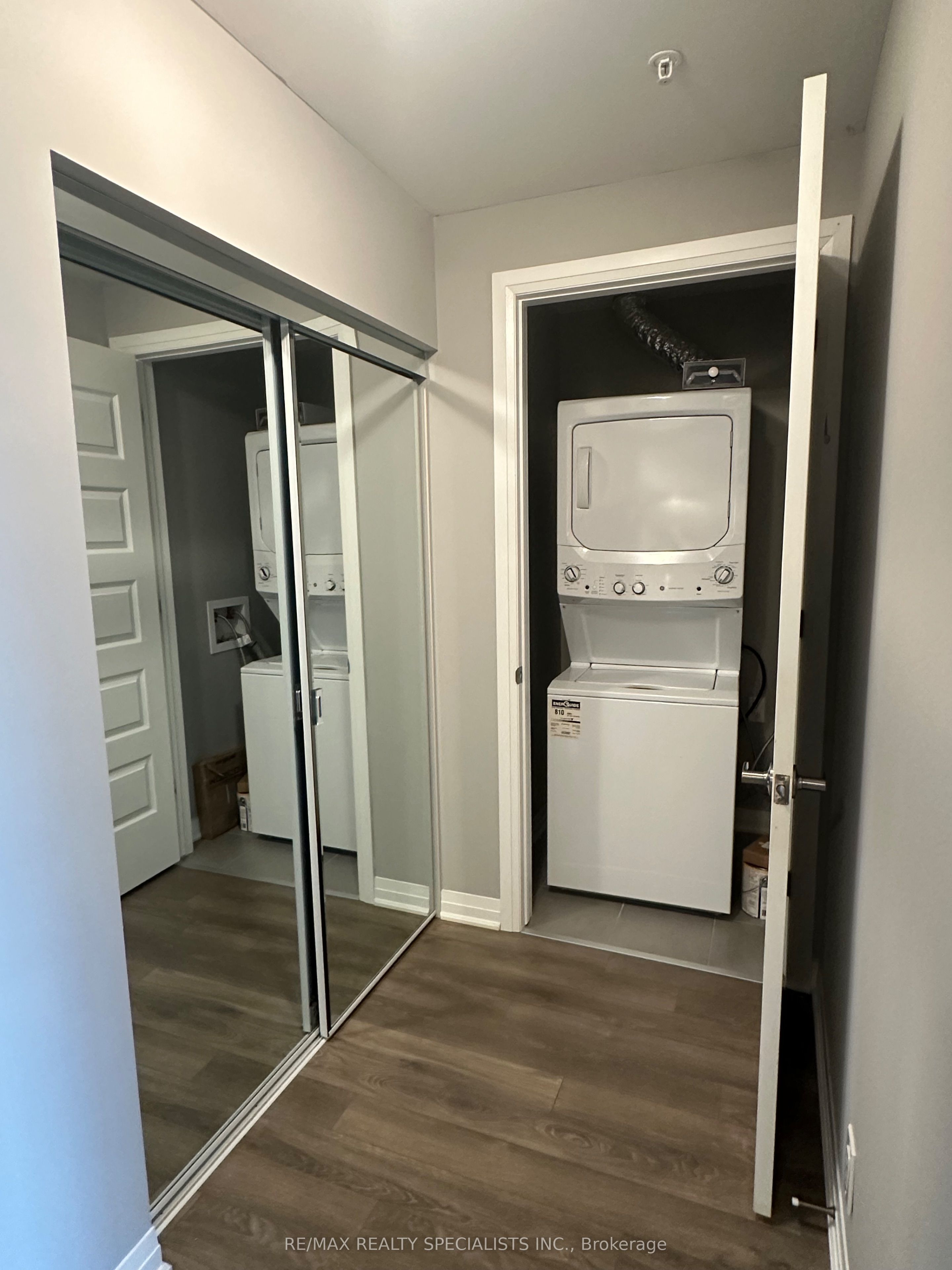 1105 Leger Way 213