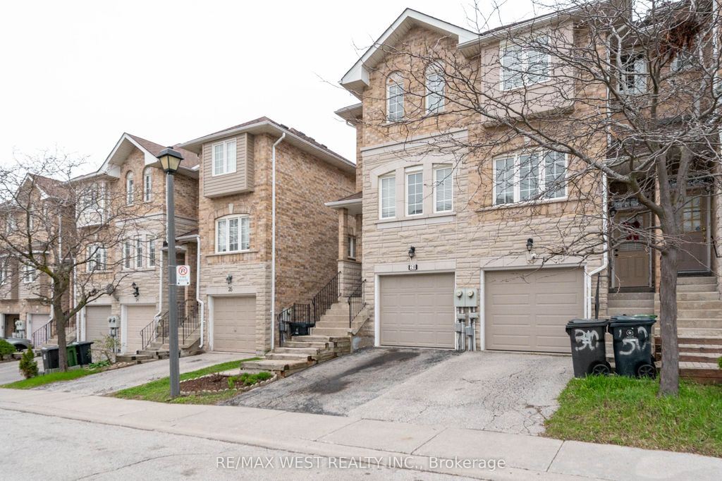 Photo of 28 Shining Star Crescent, Toronto, ON M6M 5L6 (MLS # W13068912)