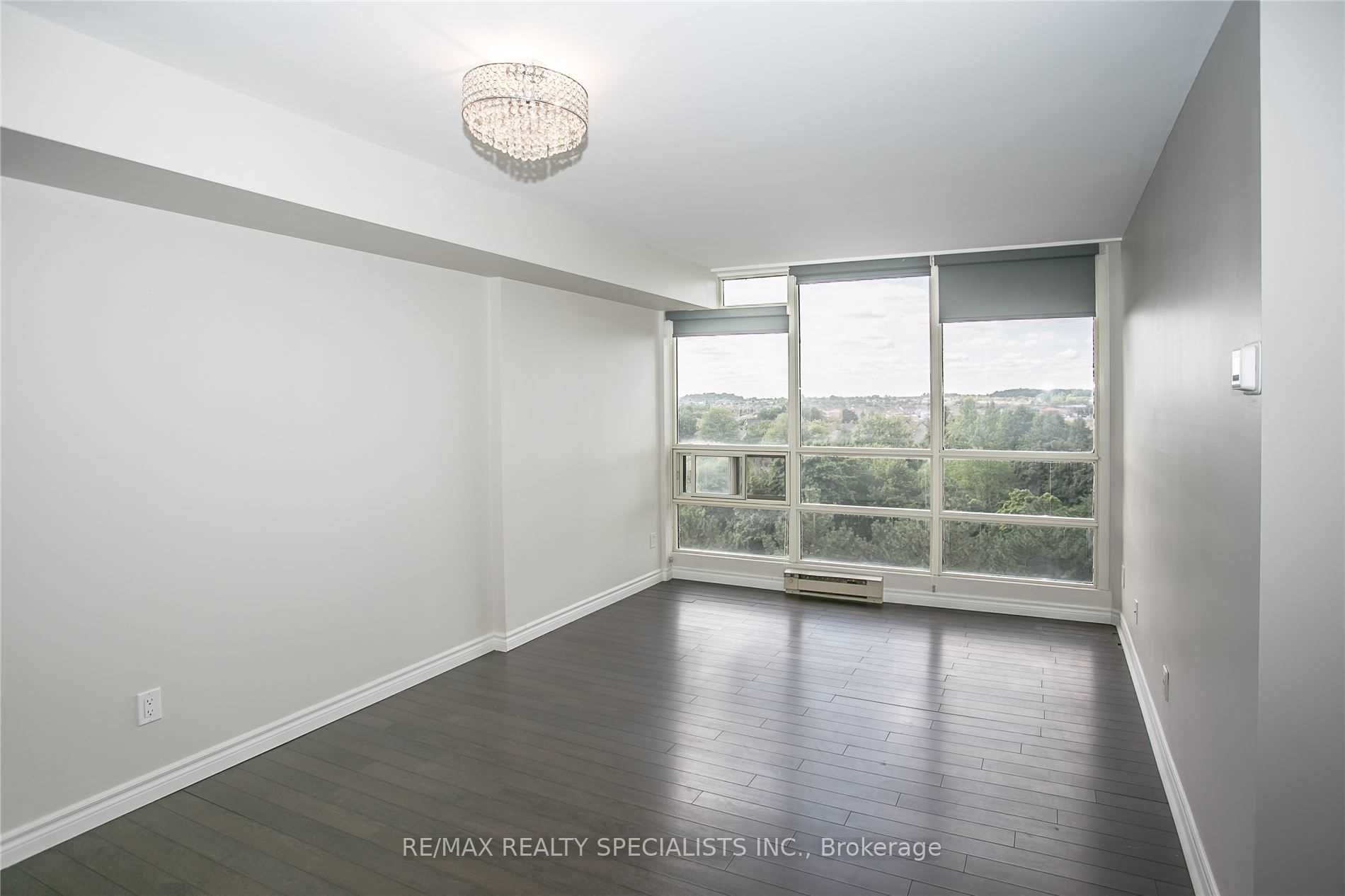 45 Kingsbridge Garden Circle 601