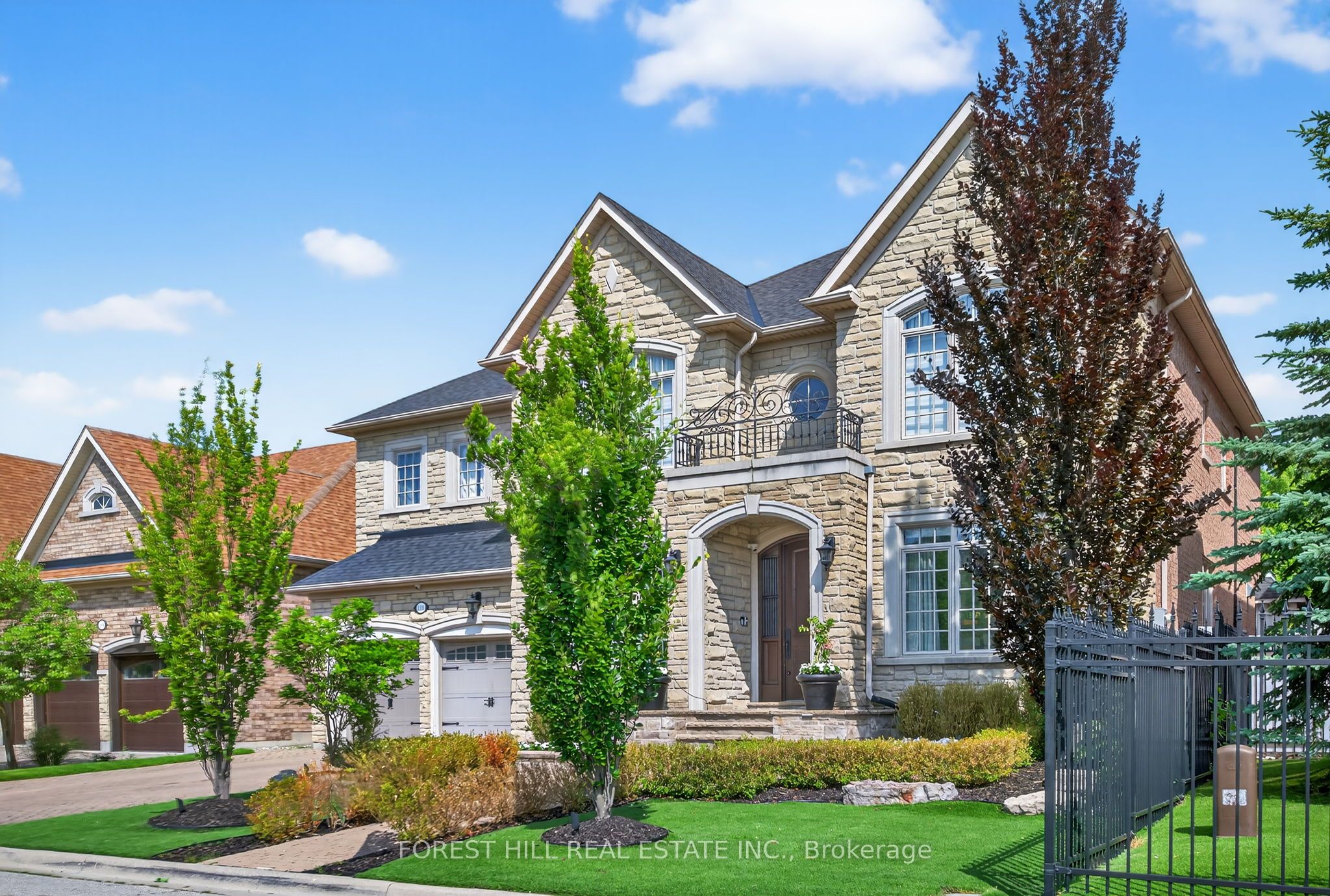 110 Cook's Mill Crescent