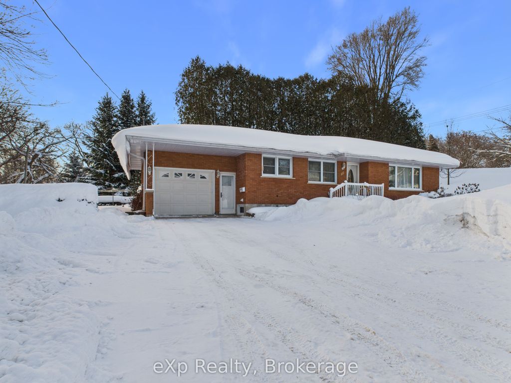 Photo of 111 Huron Street, Brockton, ON N0G 2V0 (MLS # X12750902)