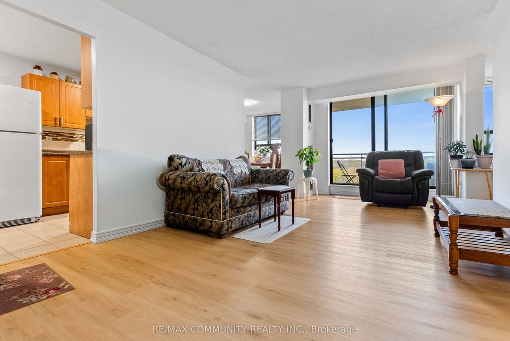 Photo of 121 Trudelle Street #804, Toronto, ON M1J 3K4 (MLS # E14079714)