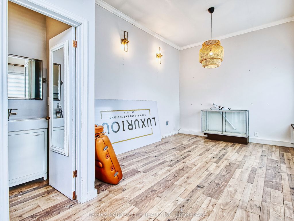 Photo of 144 Welland Avenue, St. Catharines, ON L2R 2N6 (MLS # X12762720)