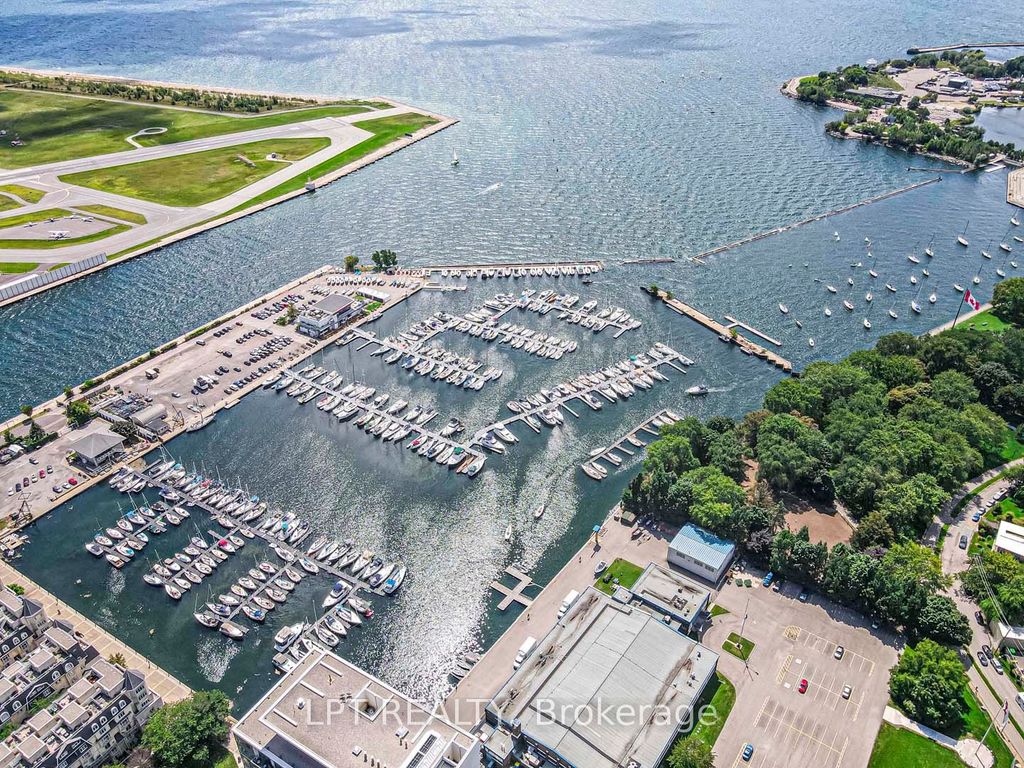 Photo of 215 Fort York Boulevard #217, Toronto, ON M5V 4A2 (MLS # C12213347)