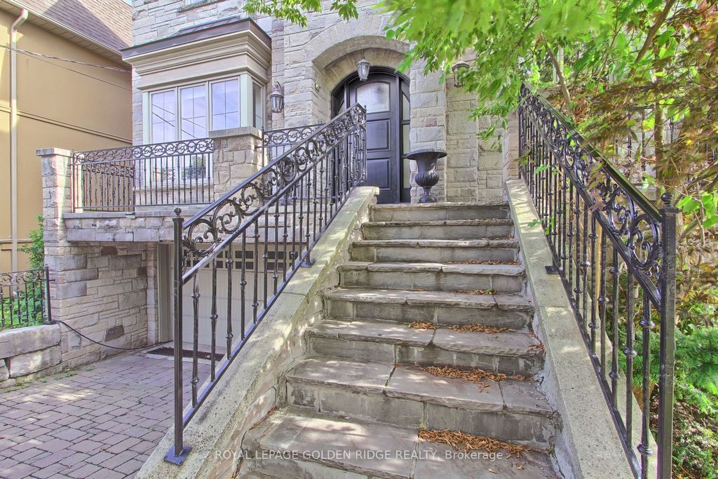 Photo of 99 Bannockburn Avenue, Toronto, ON M5M 2M9 (MLS # C12376965)