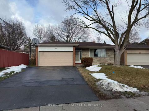 31 Fred Varley Dr (Upper) N/A Markham ON L3R 1S5