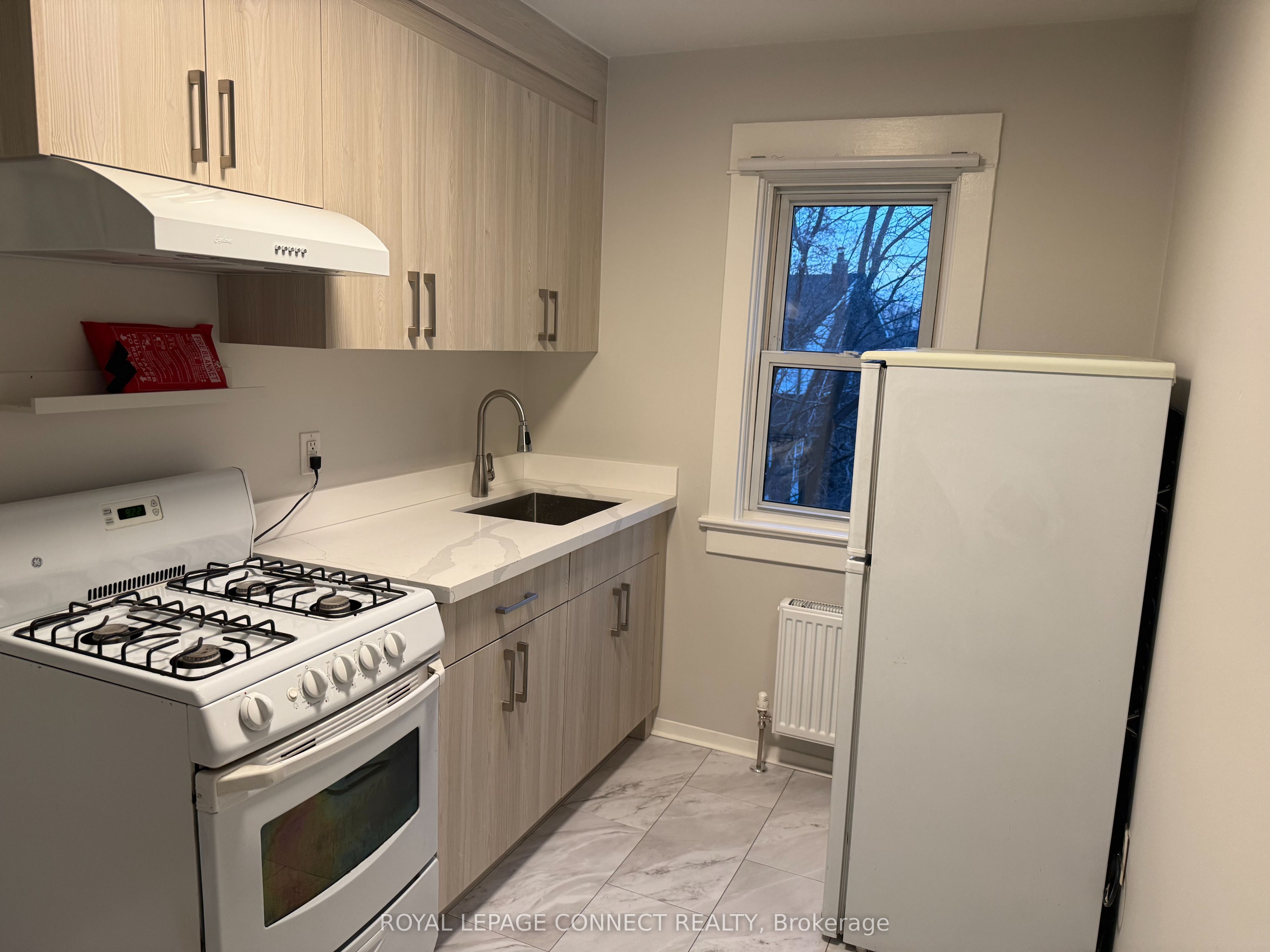 64 Mavety Street Second Floor