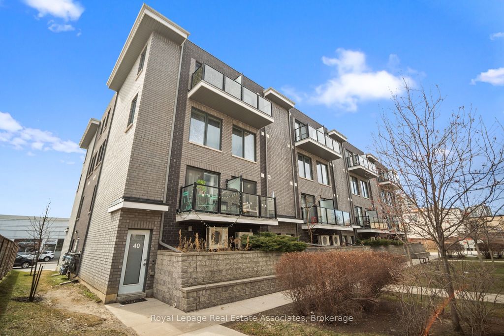 Photo of 2059 Weston Road #40, Toronto, ON M9N 1X7 (MLS # W13096326)