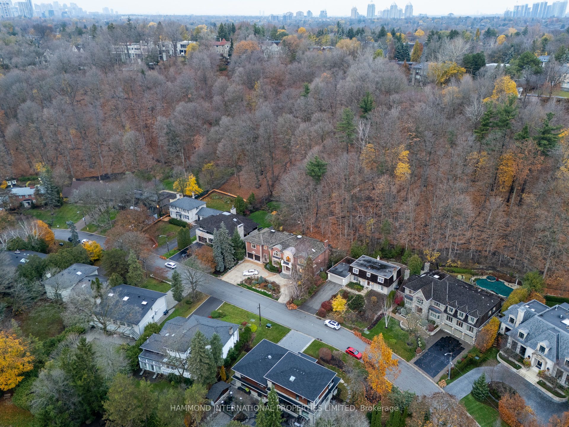 24 York Valley Crescent
